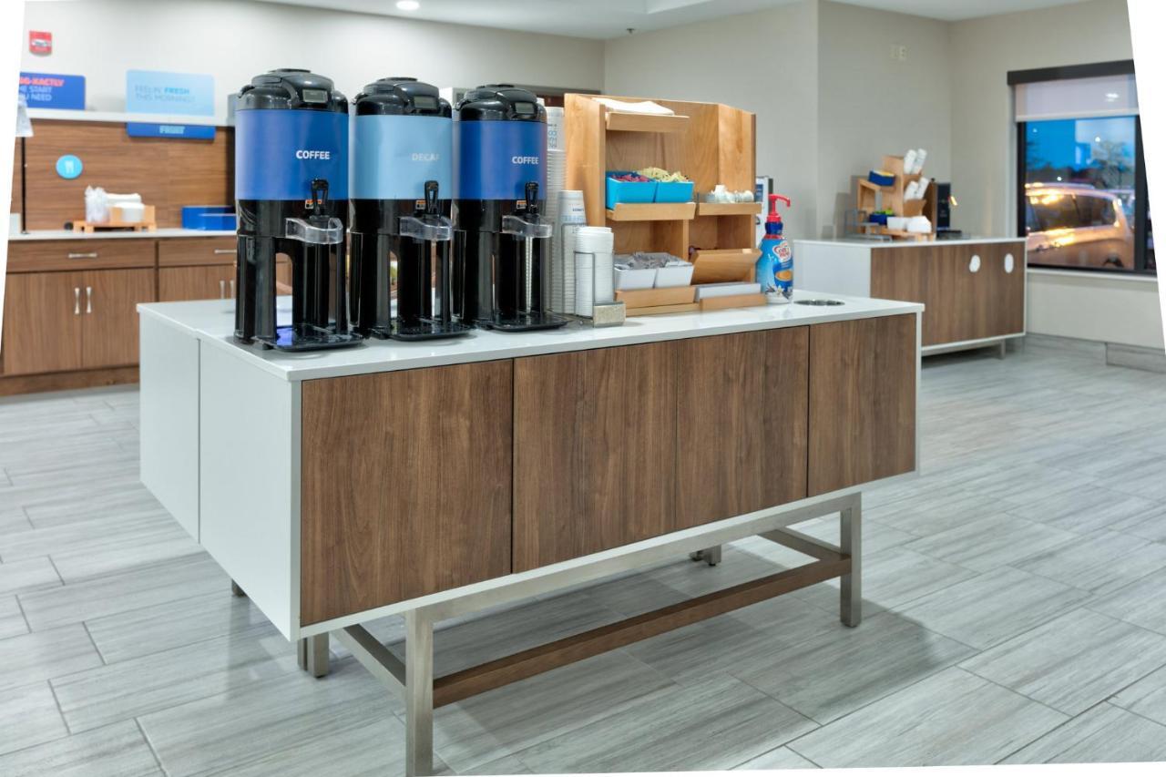 Holiday Inn Express Hotel & Suites Shakopee By Ihg Esterno foto