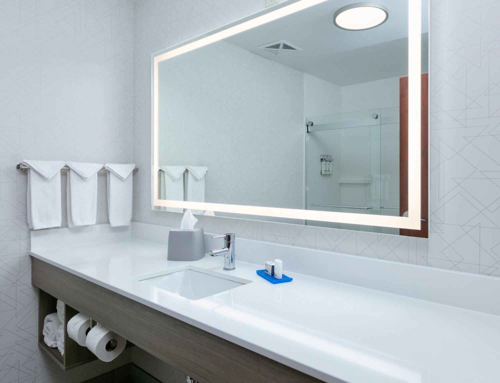 Holiday Inn Express Hotel & Suites Shakopee By Ihg Esterno foto
